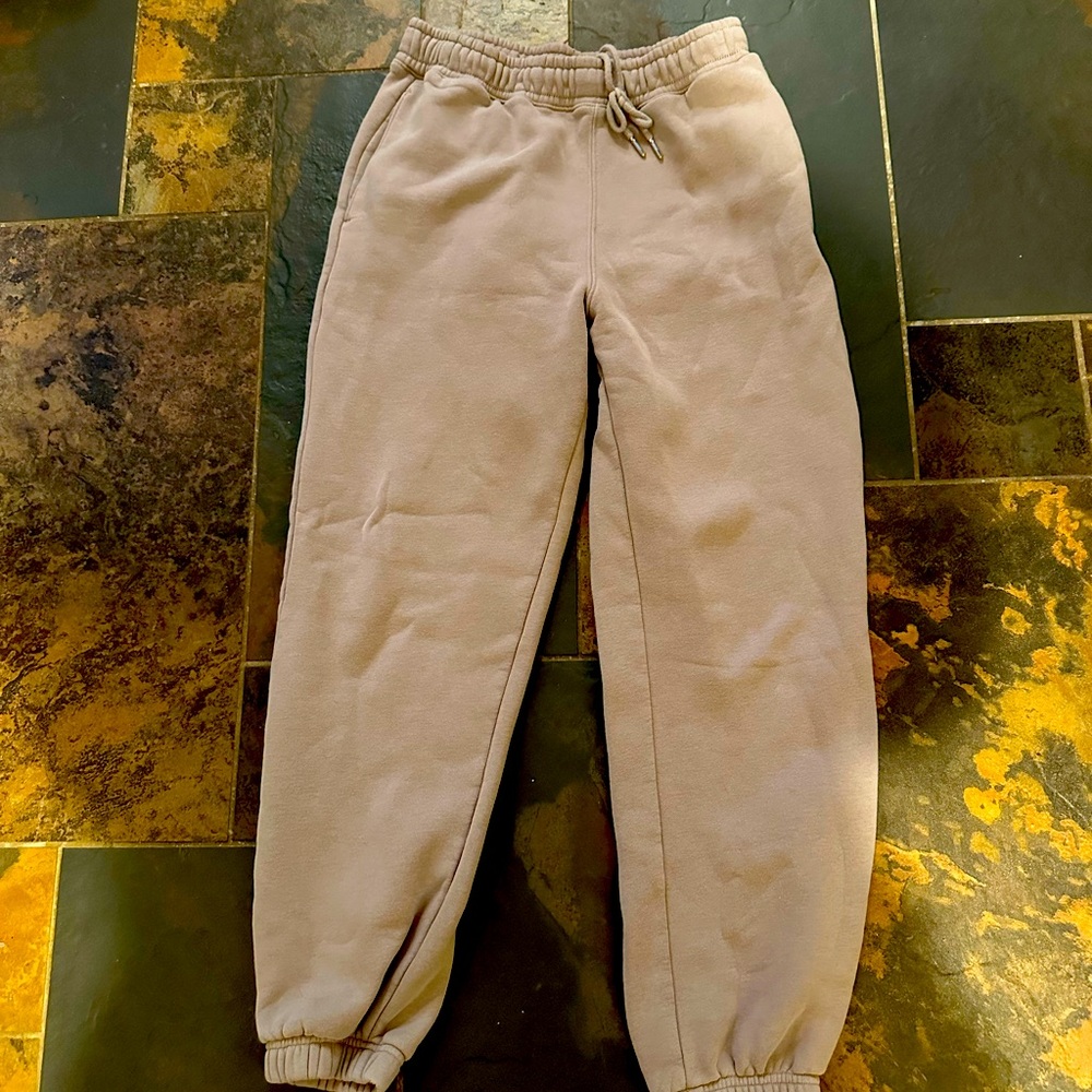 Abercrombie & Fitch women’s Taupe Sweatpants medium